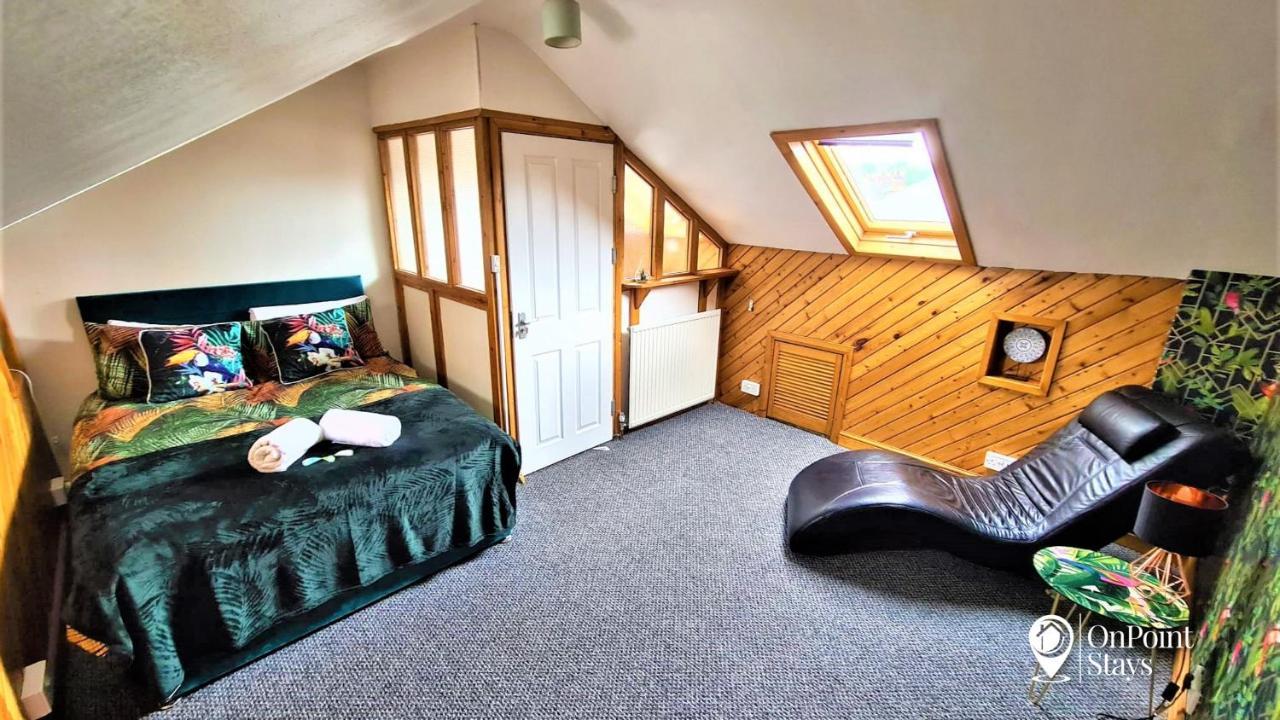 Lovely Spacious 5 Bedroom Home Near Chester City Centre Екстер'єр фото