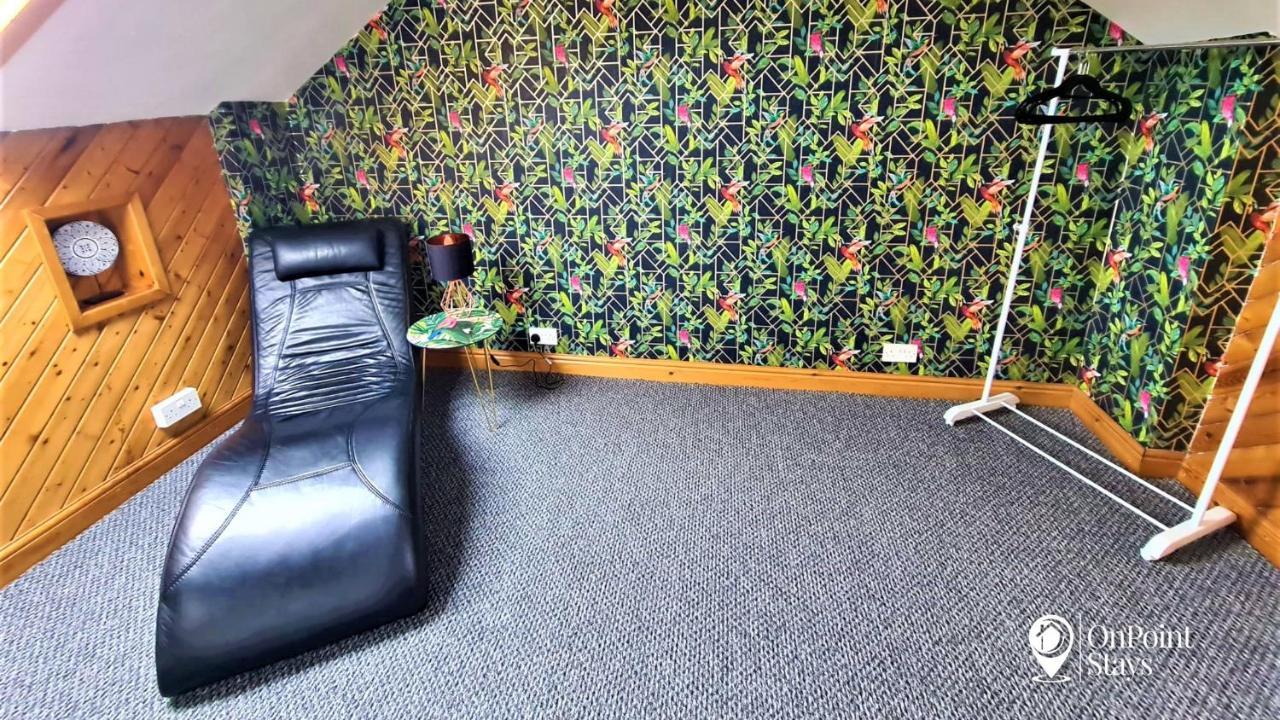 Lovely Spacious 5 Bedroom Home Near Chester City Centre Екстер'єр фото